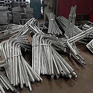 Кронштейны консольные четырехрожковые